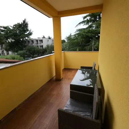 Apartmani Pergola Umag Exterior photo